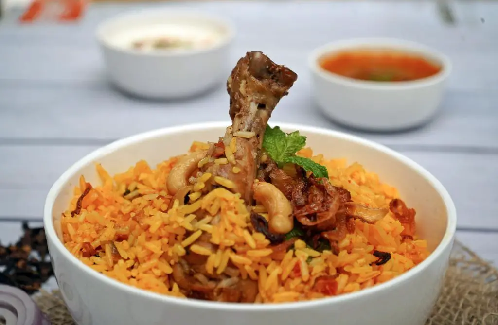 Difference Between Chicken Pulao and Biryani Featured Image